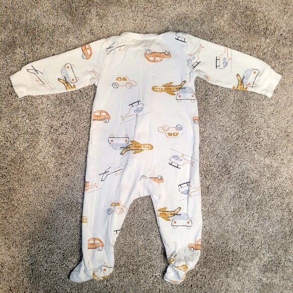 Like new! Carter’s Footed Pajamas- Size 6-9 Months - Picture 2 of 3